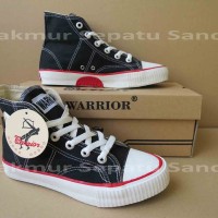 Sepatu Sekolah - Warrior Classic HC - Black-White