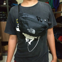 TAS PINGGANG WAIST BAG TNF SELEMPANG TRAVEL POUCH