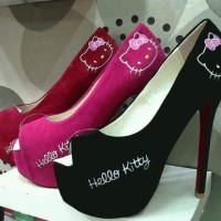 high heels hello kitty