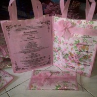 Tas Undangan pakai alas motif Bunga Pink