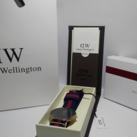 jam tangan pria digital Daniel Wellington Oxford