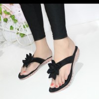 Sandal Wanita Jepit Bunga SDL98 Hitam