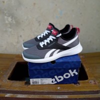 sepatu running reebok