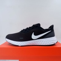 harga nike running
