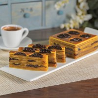 Lapis Legit Prune Ukuran Quarter (10x10cm)