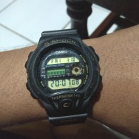 Jam Tangan Casio G-Shock Vintage DW 6100 Gold