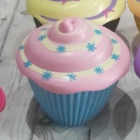 gambar cupcake surprise