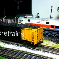 miniatur Kereta api batubara (baba ranjang)