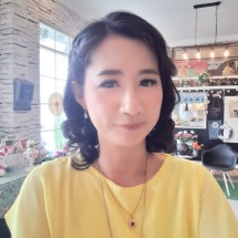 Logo dunia boneka lucu