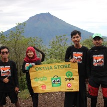 Logo Oktha Store
