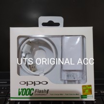 Logo UTS Original acc