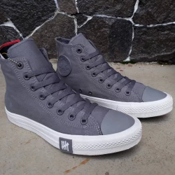 sepatu converse original