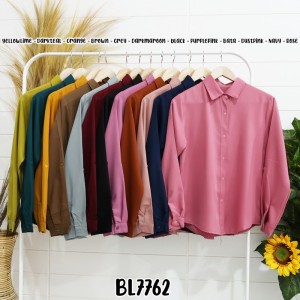 Harga kemeja wanita cewek lengan panjang warna polos long | HARGALOKA.COM Harga kemeja wanita cewek lengan panjang warna polos long | HARGALOKA.COM