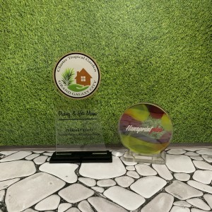 Harga plakat trophy piala akrilik piagam print uv 20x10cm | HARGALOKA.COM Harga plakat trophy piala akrilik piagam print uv 20x10cm | HARGALOKA.COM