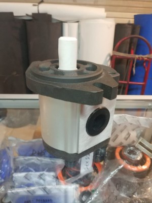 Katalog Hydraulic Gear Pump 5cc With Relief Valve Cover Honor 1v Series Katalog.or.id Katalog Hydraulic Gear Pump 5cc With Relief Valve Cover Honor 1v Series Katalog.or.id