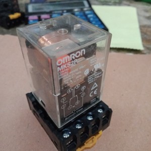 Гнивц логотип. Сигнальное реле 24v. Реле tr94f-24vdc-sc-c 60/80a 14vdc. Tr91-12vdc-sc-c-r. Реле finder 12v.