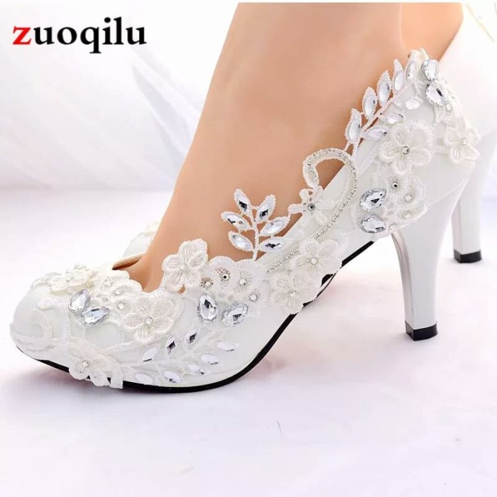 model sepatu high heels 2019